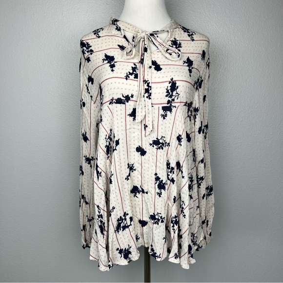 MAX Jeans Flowy Boho Floral Long Sleeve Blouse with Tie Neck Bow - Picture 2 of 7